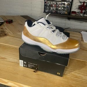 Jordan retro 11 low Closing Ceremony size 11 with org box 100% authentic